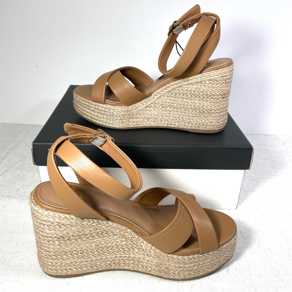 Madden NYC Women’s Strappy Wedge Sandal Sz 6
